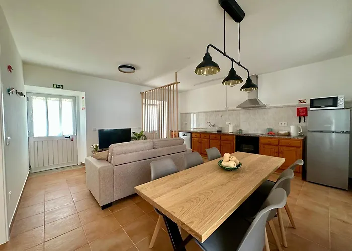 Casal Do Pequeno Alcobaça